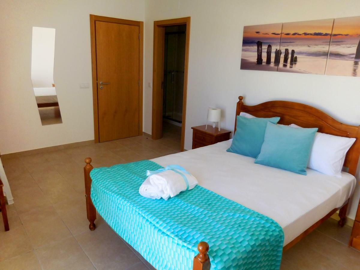Casa Amarela Vakantiehuis Pêra